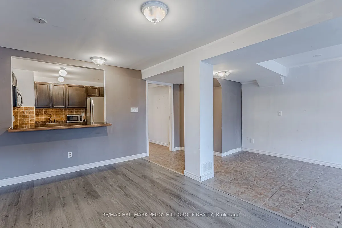 Building Photo - 30 Jessica Dr #LOWER