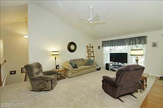 3rd image of 571 Equestrian Dr