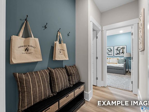 4th image of 223 Jerrie Lynn Blvd