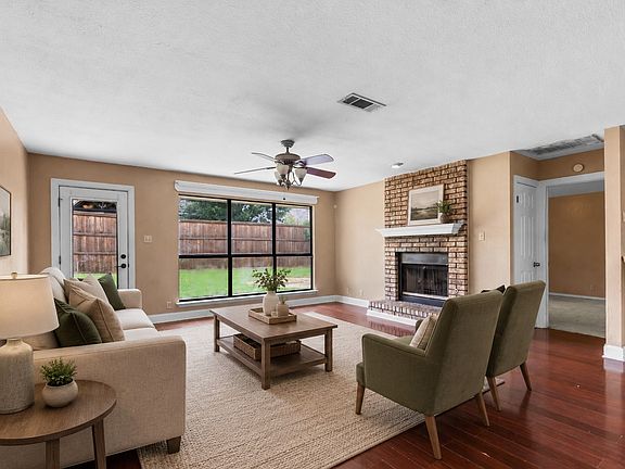 2nd image of 4817 Indio Ln
