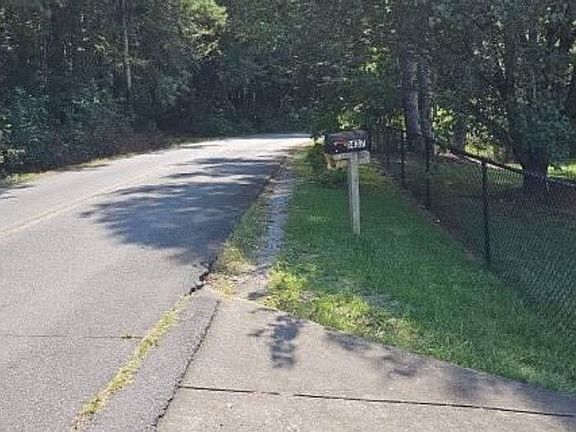5th image of 1437 Lake Creek Rd