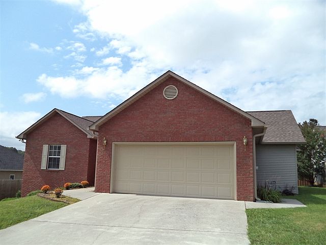1st image of 1223 Mishas Way