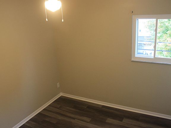 5th image of 4272 W 42nd St #Up