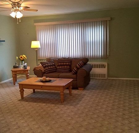 3rd image of 181 S Highland Ave APT C