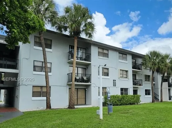 7200 NW 179th St, Hialeah, FL