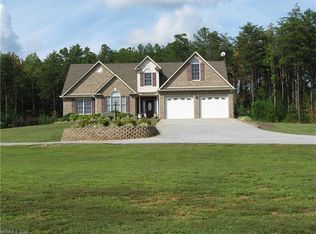 236 Mountain View Rd, Landrum, SC 29356