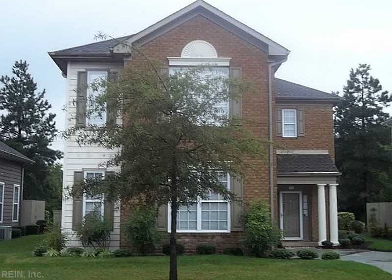1st image of 414 Blue Beech Way