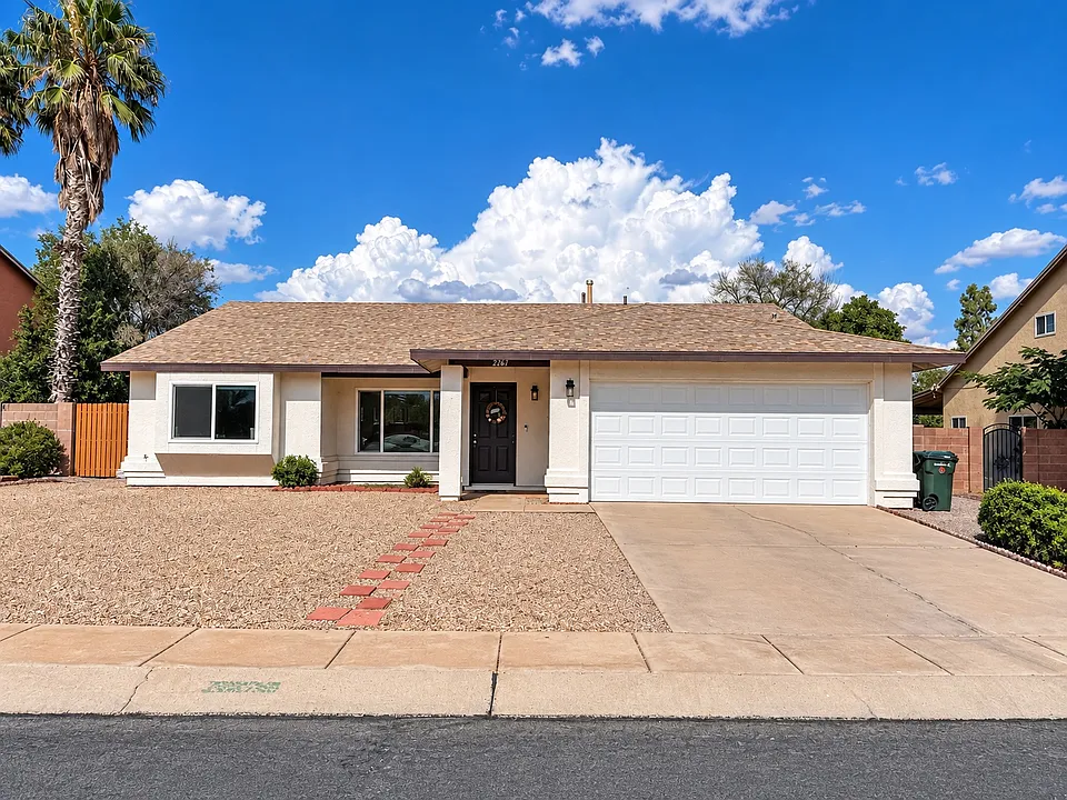 2261 S Iris Dr
