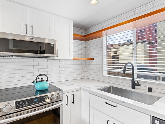 2nd image of 1270 Cleveland Ave #323