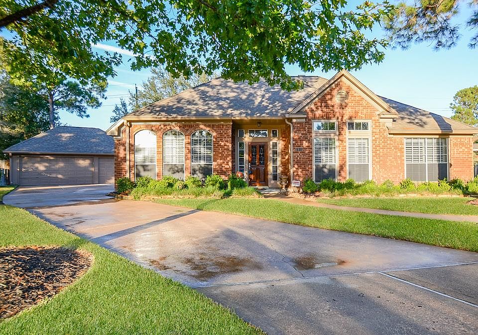 1st image of 1911 Cloverfield Dr
