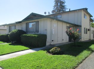 1230 Juniper Dr APT D, Gilroy, CA 95020