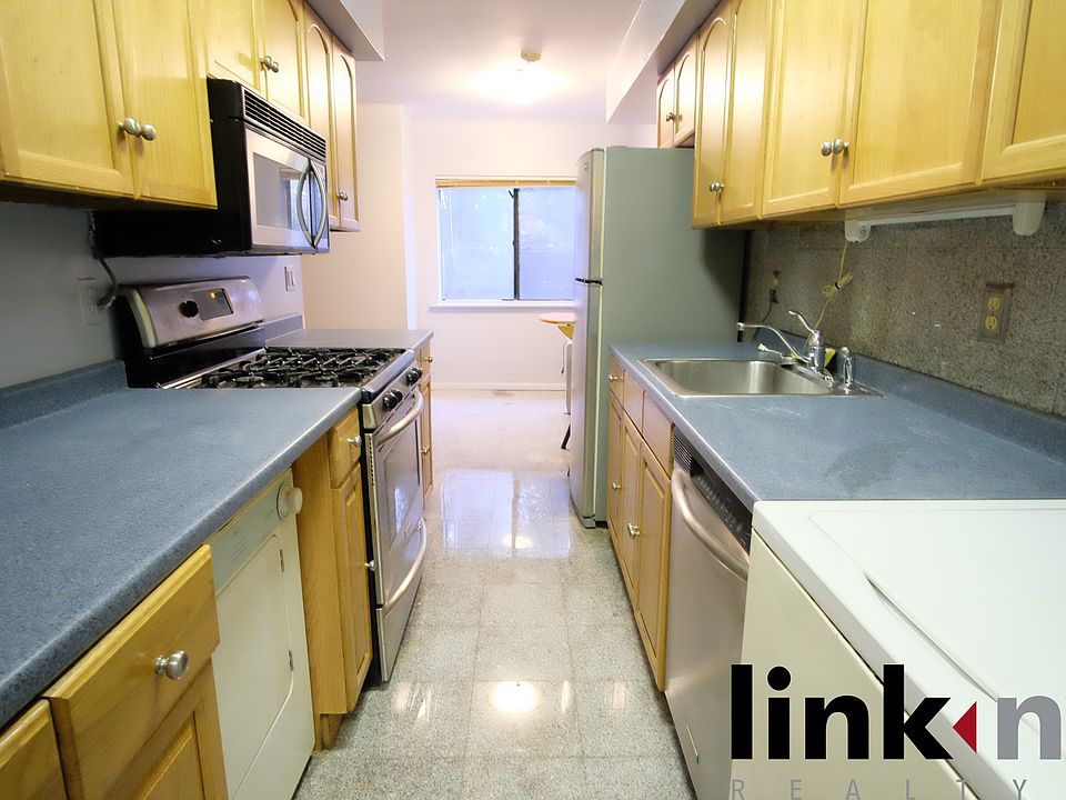1st image of 39 Sterling Ave APT 4