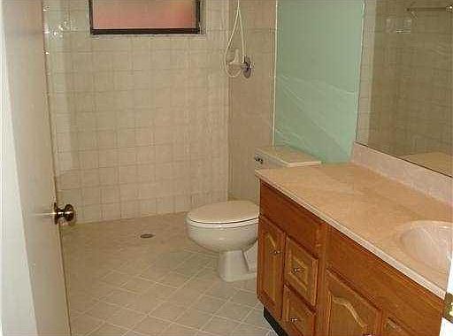 5th image of 5310 Helene Cir