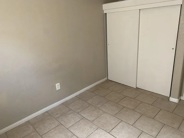 Unit Photo