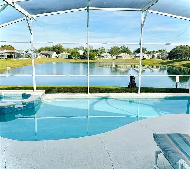 1144 Clear Creek Cir — Photo 2