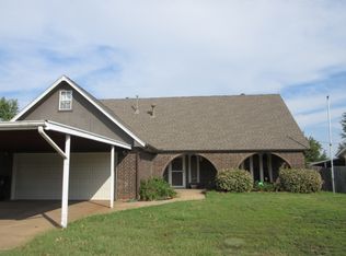 249 Beard Dr, Midwest City, OK 73110