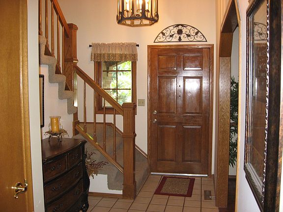 The beauty of this home begins in the foyer.