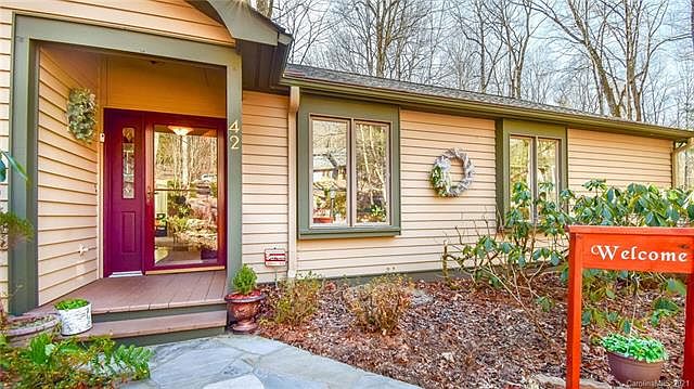 1st image of 42 Mulberry Ct