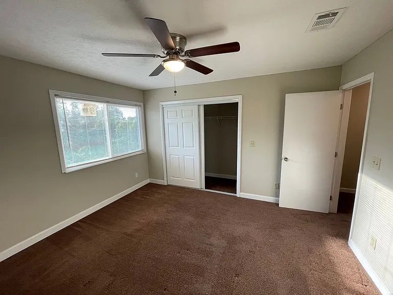 6913 Cherry St — Photo 12