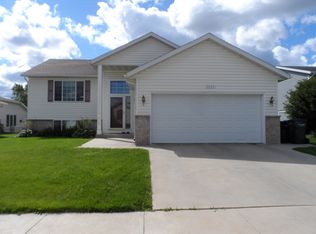 2832 Bandel Dr NW, Rochester, MN 55901