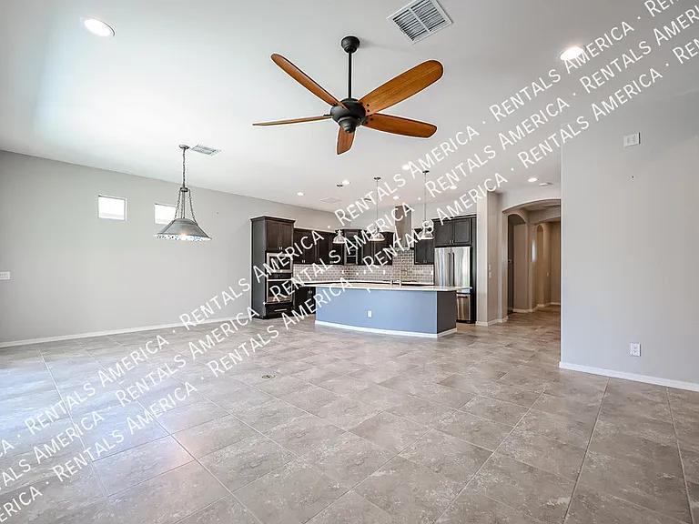 41335 W Almira Dr — Photo 10
