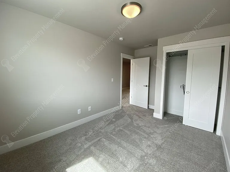 3035 NE Red Jasper Pl — Photo 16