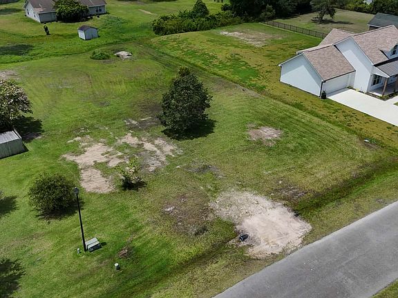 3rd image of 125 Silver Bluff Cir #58