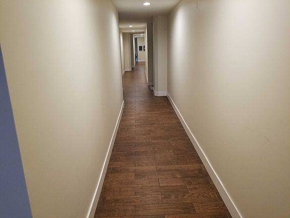 5th image of 1535 Hi Point St #107