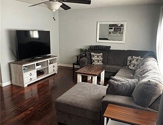 4th image of 5516 Ralston Ave
