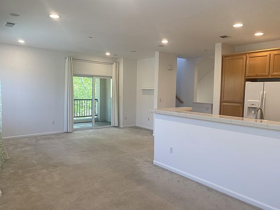 3rd image of 202 Carmel St