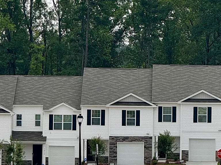 5026 Hyrule Dr — Photo 1