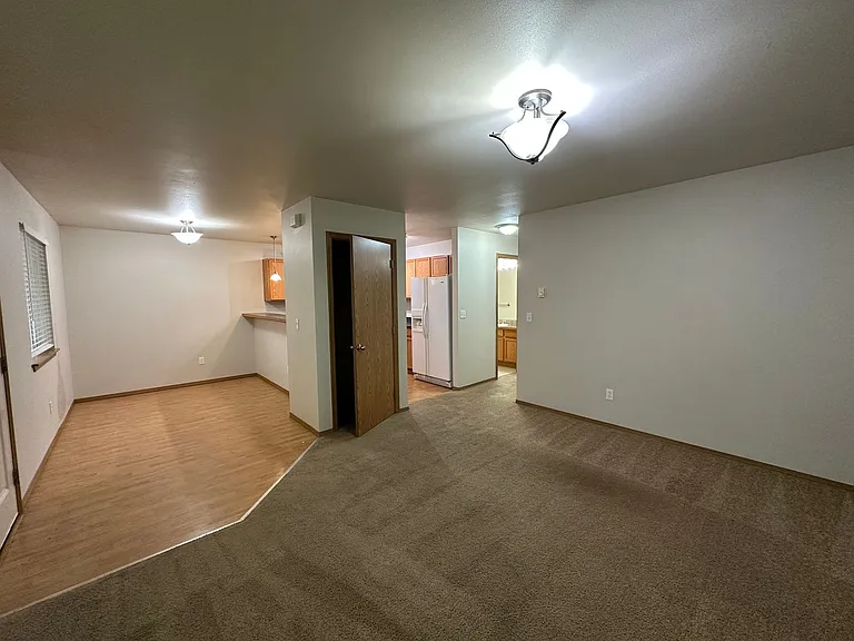 5752 Legoe Ave #202 — Photo 7