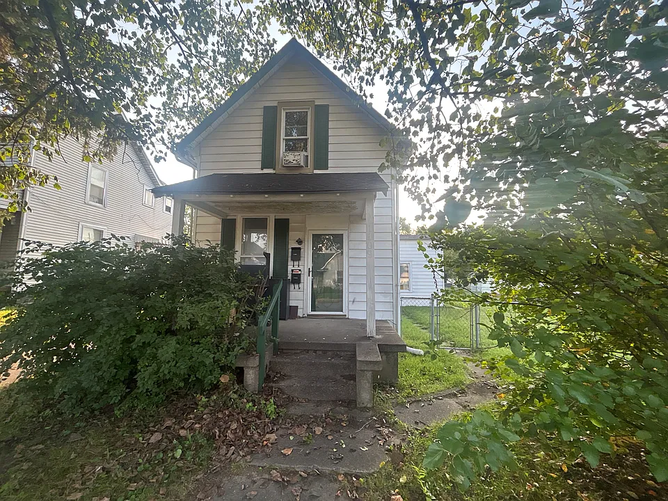 1109 Central Ave #B