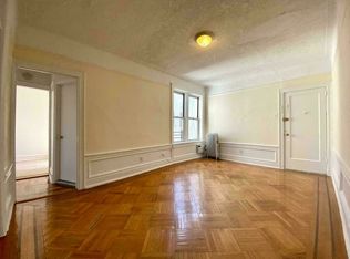 552 82nd St APT 3F, Brooklyn, NY 11209