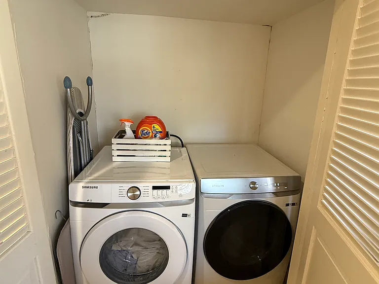 856 Highland Ave — Photo 15