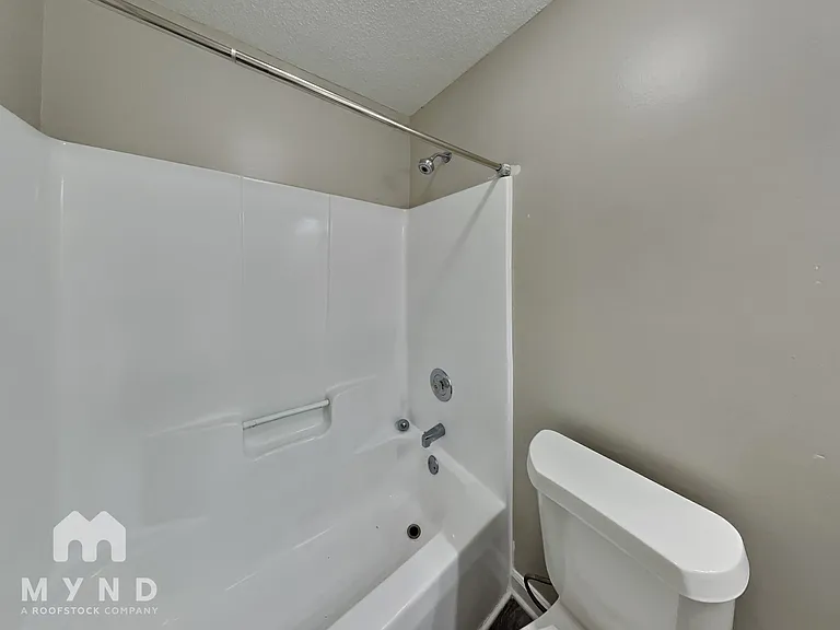 215 Shamrock Way — Photo 21