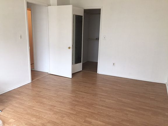 4th image of 649A Correll Ave