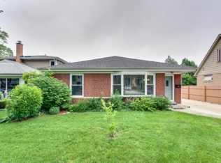 729 Sylviawood Ave, Park Ridge, IL 60068