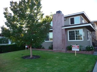 3807 W Chandler Blvd, Burbank, CA 91505