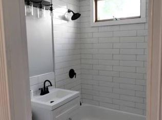 33 Roseberry Rd #1, Hyde Park, MA 02136