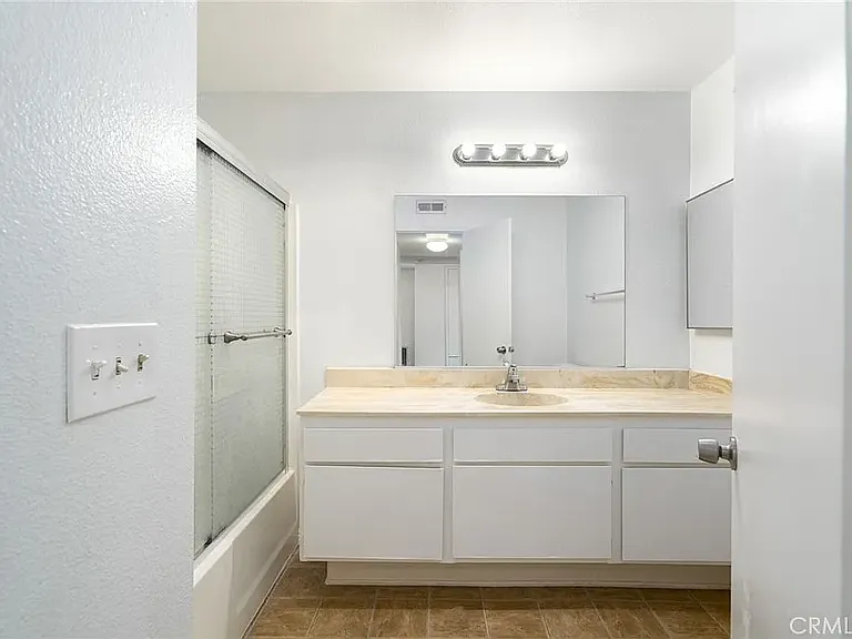 830 N Dalton Ave #111 — Photo 8