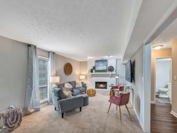 2011 Kemp Rd, Marietta, GA 30066