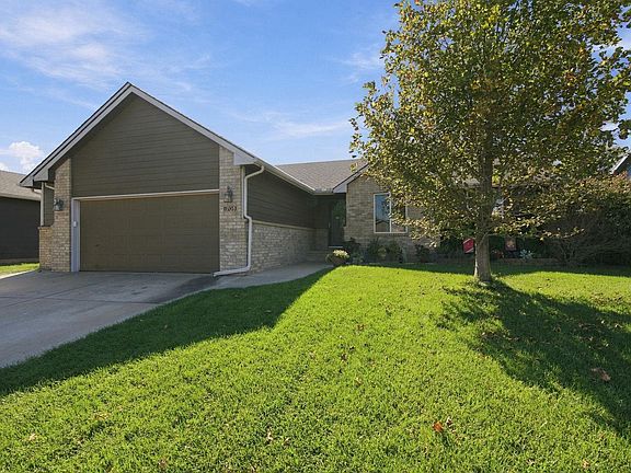 2nd image of 1708 N Cleary Ln