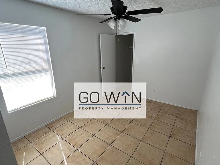 260 W 8th Ave #29 — Photo 10