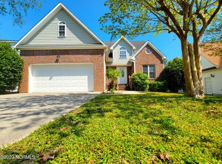 627 Riva Ridge Rd, Sneads Ferry, NC 28460