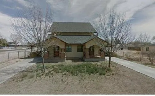 1821 N Kansas Ave Photo 1