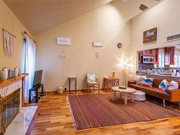 5th image of 6201 Beverlyhill St APT 31