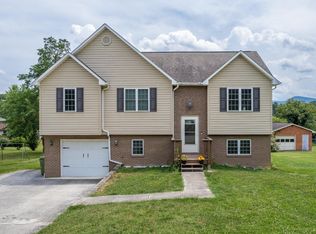 1921 Kiska Rd, Salem, VA 24153