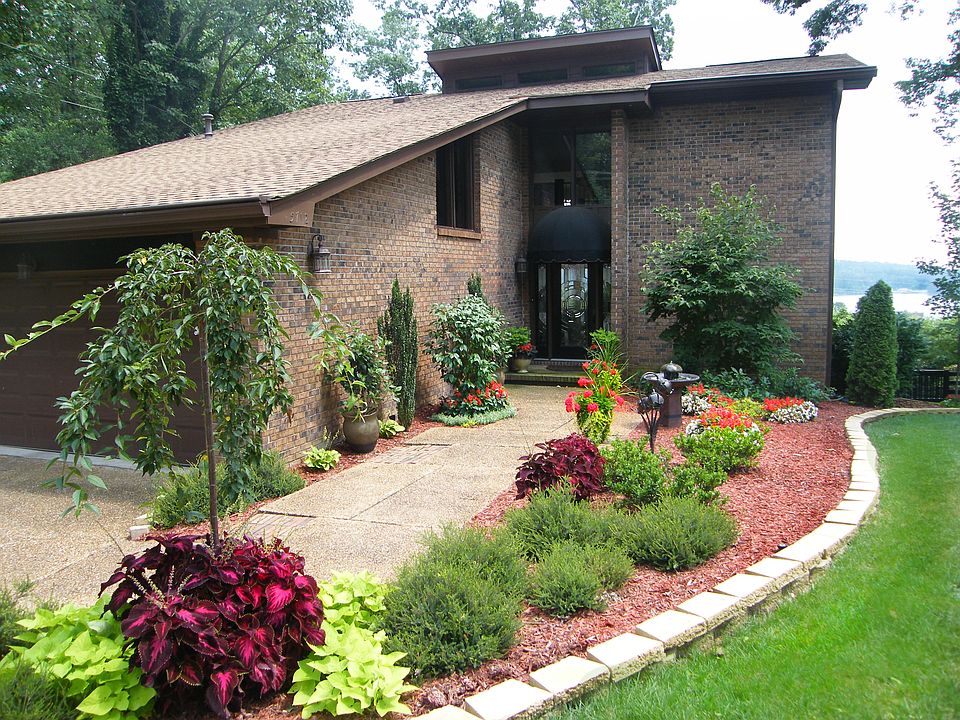 1st image of 5712 Queen Aire Ln