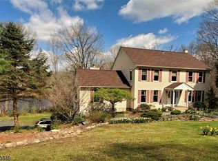 4 Brook Valley Way, Newton, NJ 07860